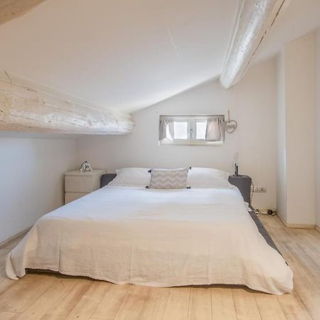 Stunning Top Floor Flat In The Heart Of Vérone Extérieur photo